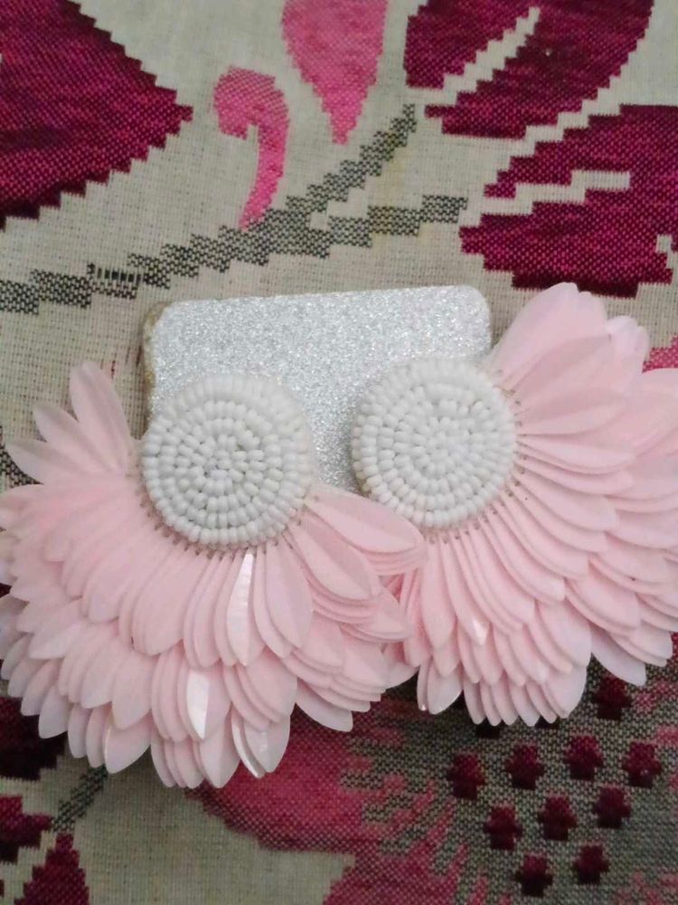 Chic Flower Embellished Earrings