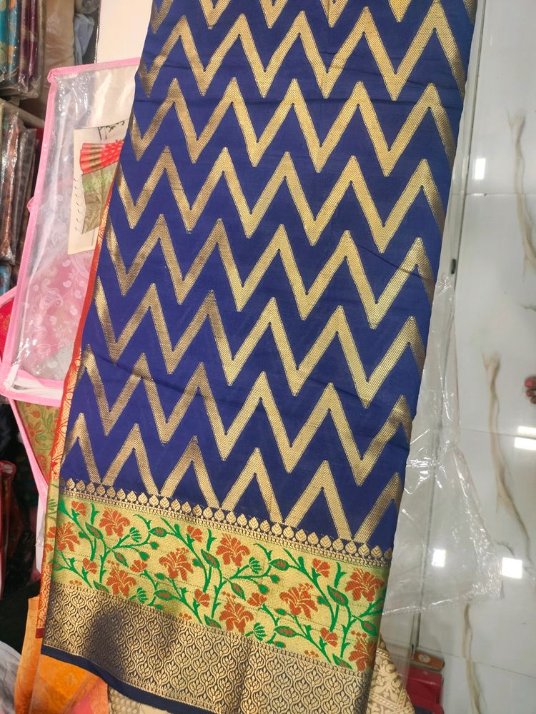 Banarasi Pattern Saree Heavy Pallu &amp; Blouse