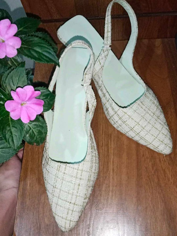 Elegant Tweed Slingback Heels