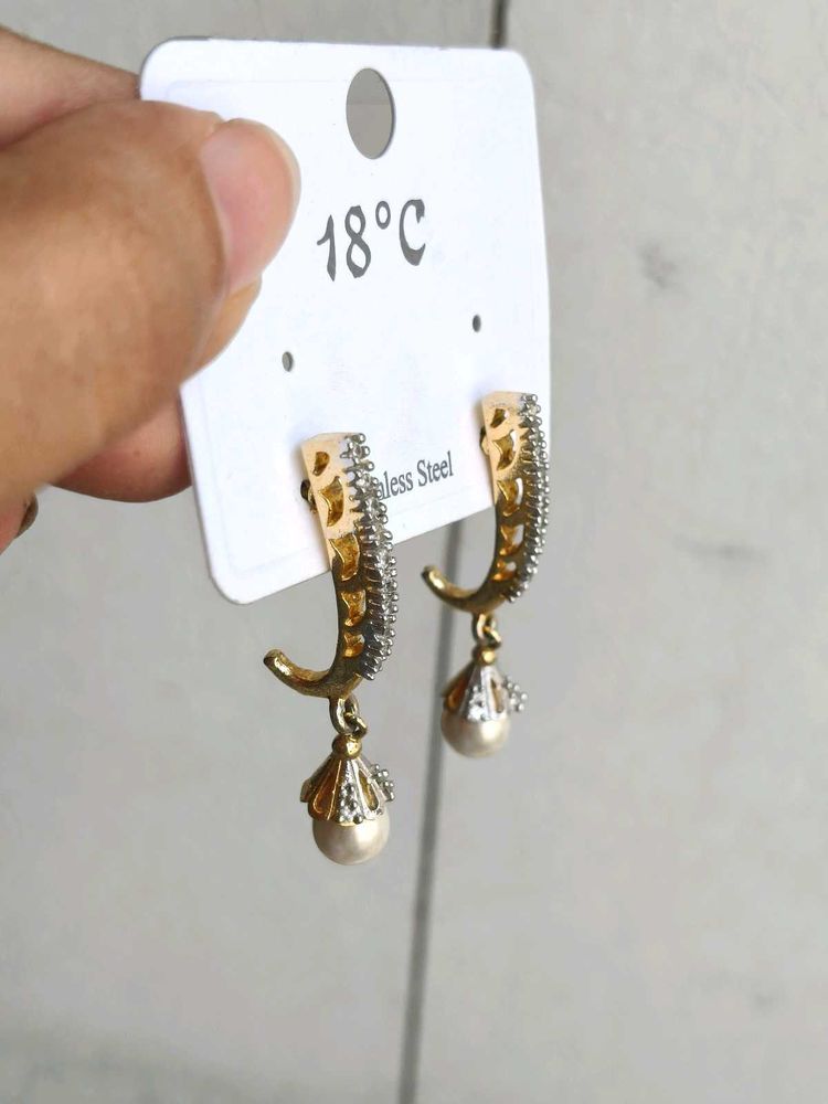 Elegant Pearl Drop Earrings