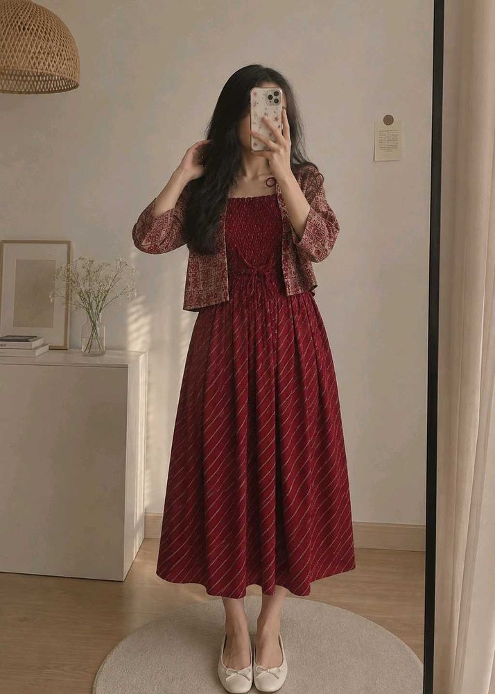 Elegant Red Striped Dress Set 🪞🌷