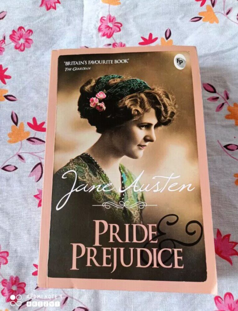 Pride and prejudice by Jane Austen + bookmark + freebie