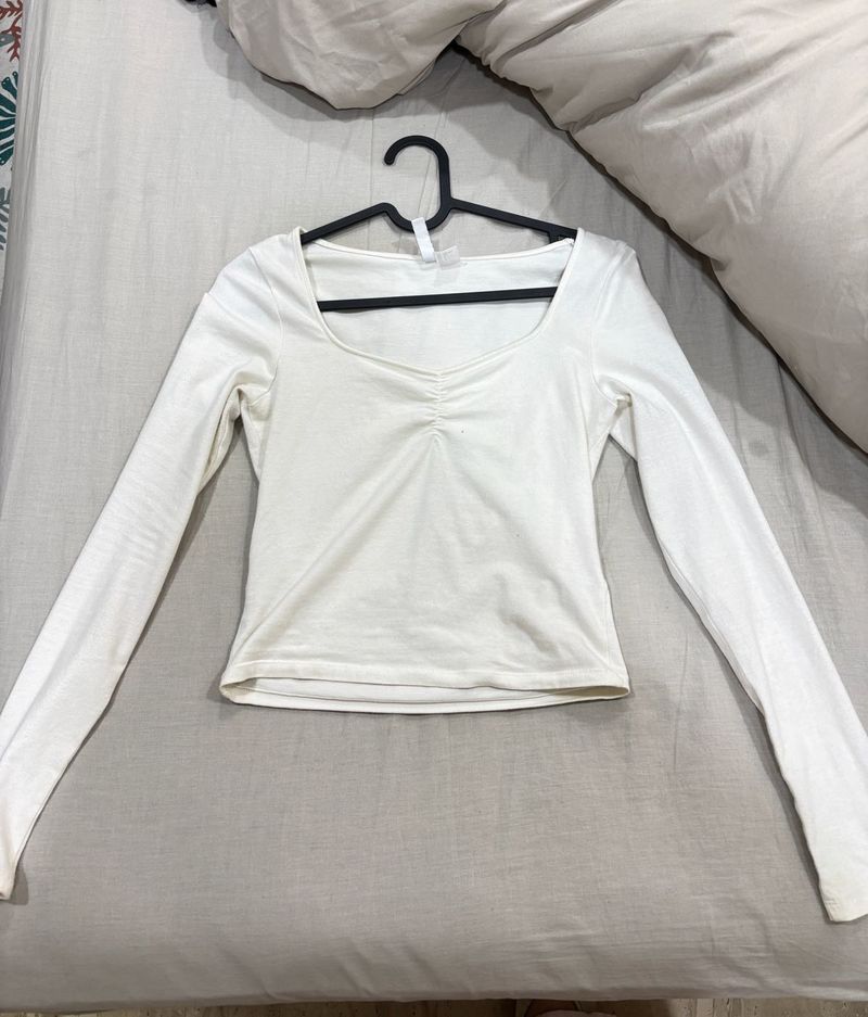 White Long Sleeve V-Neck Top
