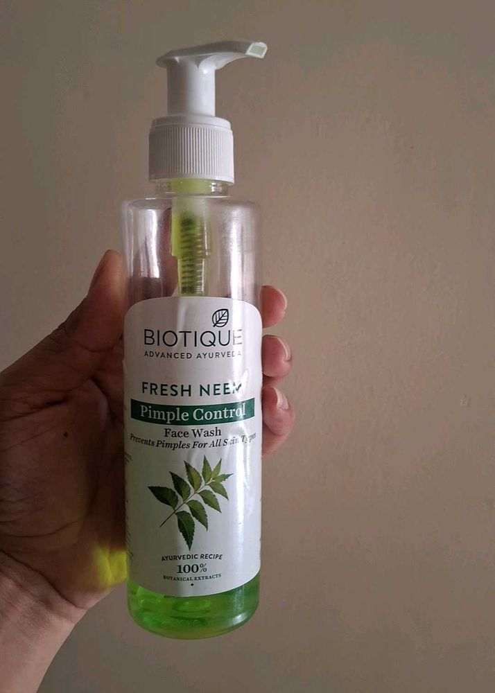 Biotique Fresh Neem Pimple Control Face Wash