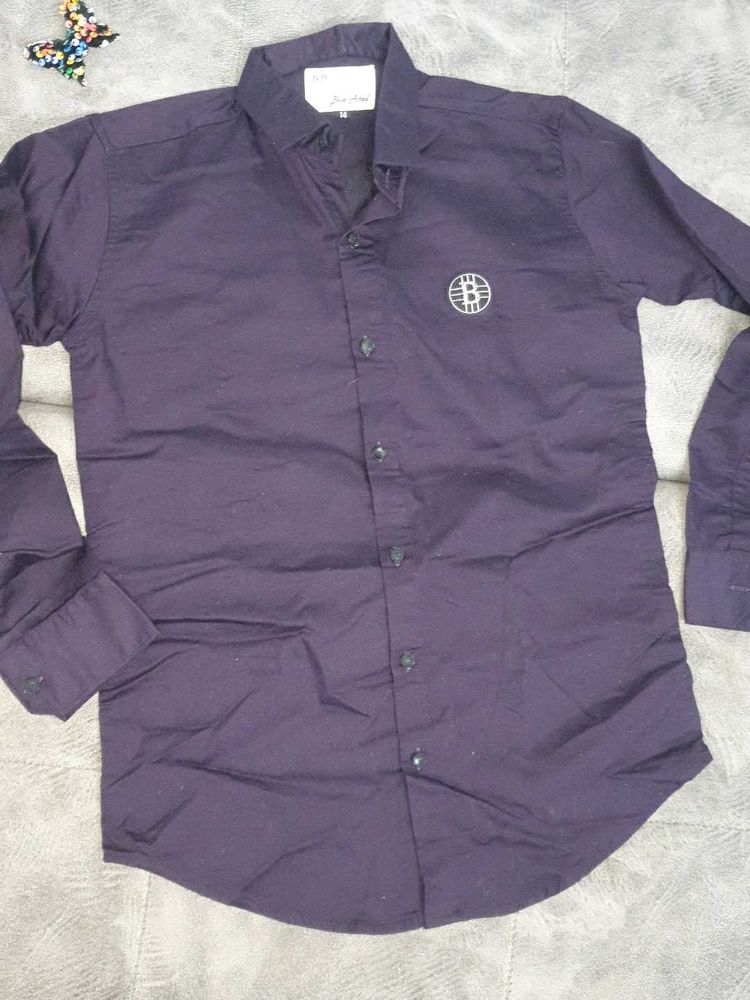 Stylish Dark Purple Button-Up Shirt 10-12 y