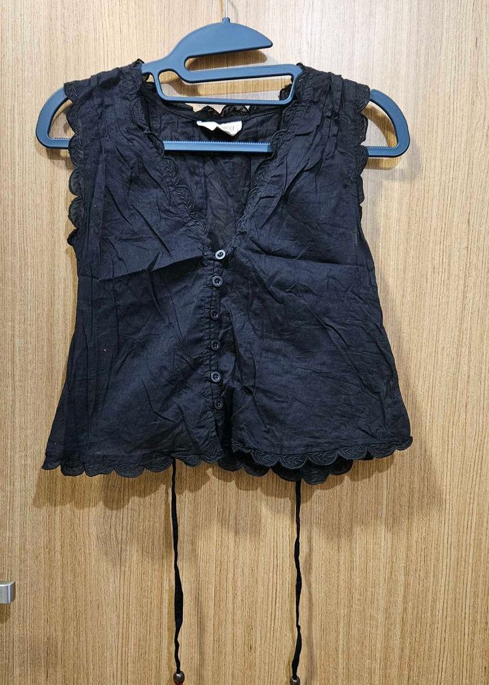 Button-Down Sleeveless Top