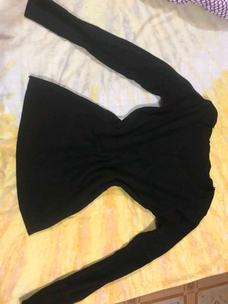 Chic Black Ribbed Long Sleeve Top