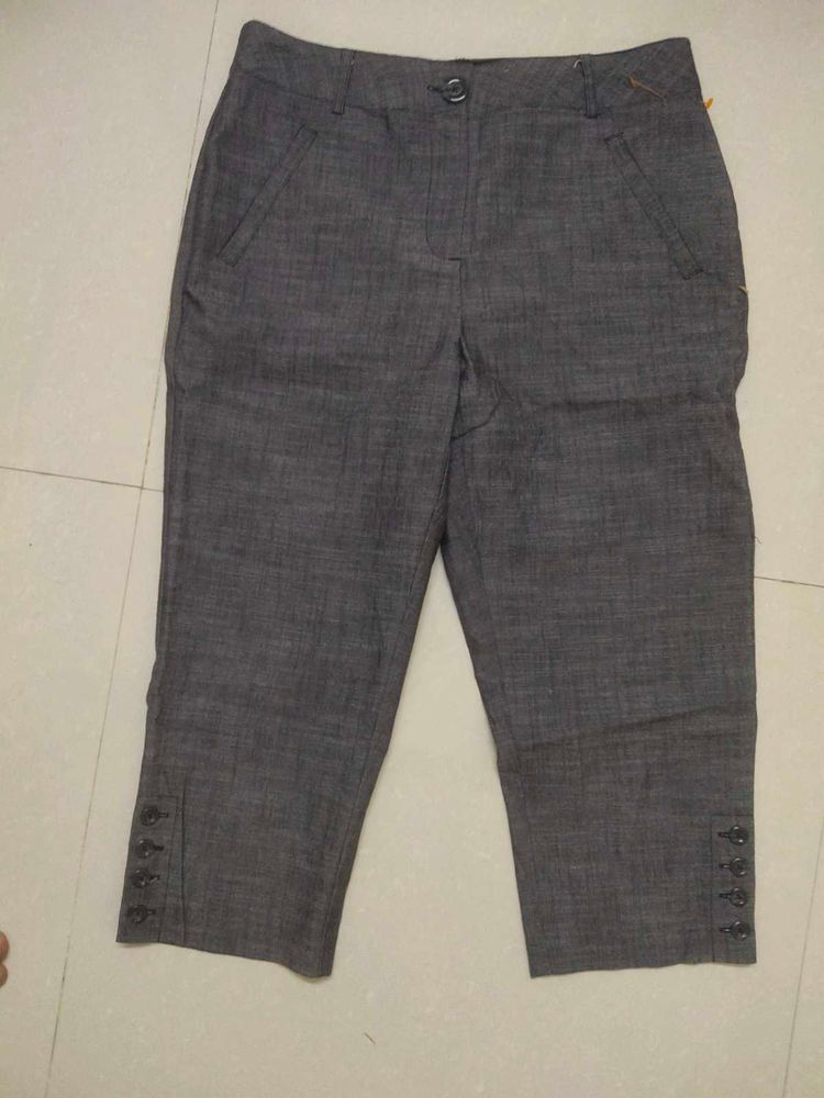 Imported Petite Semi Casual Capri Pant