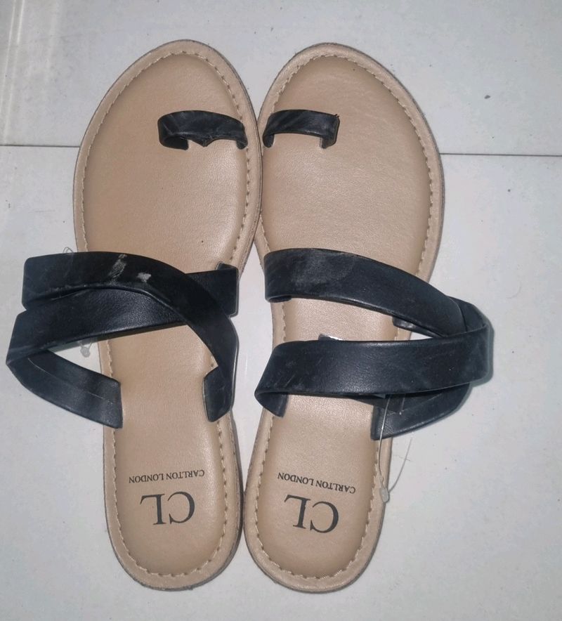 Women Carlton London Slippers