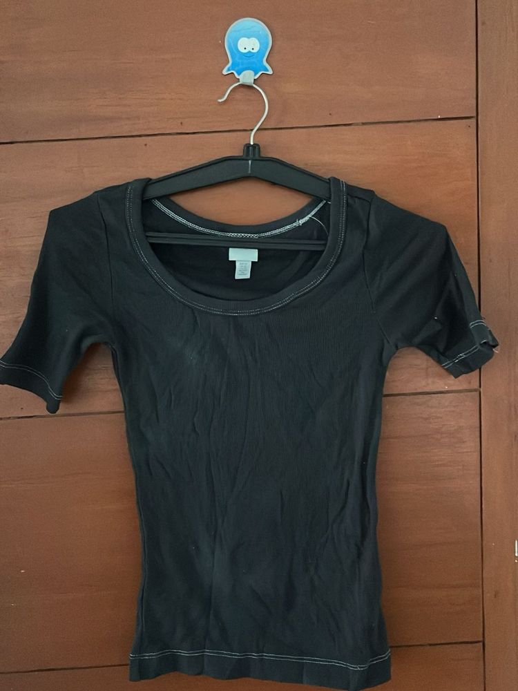 Classic Black Fitted T-Shirt