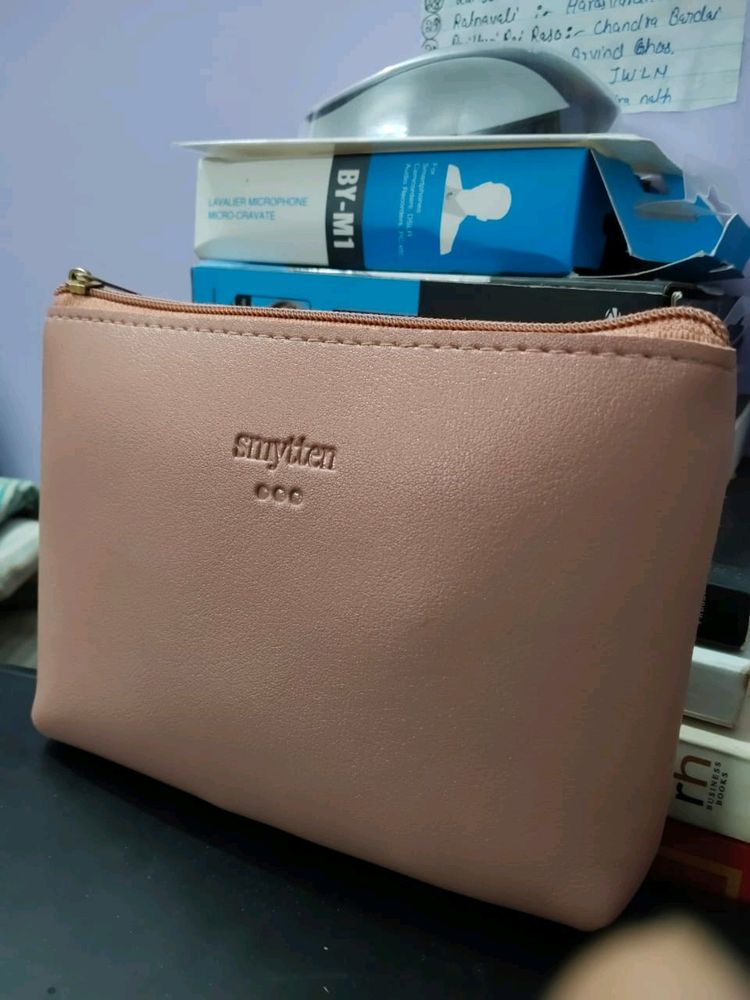 Smytten Makeup Pouch