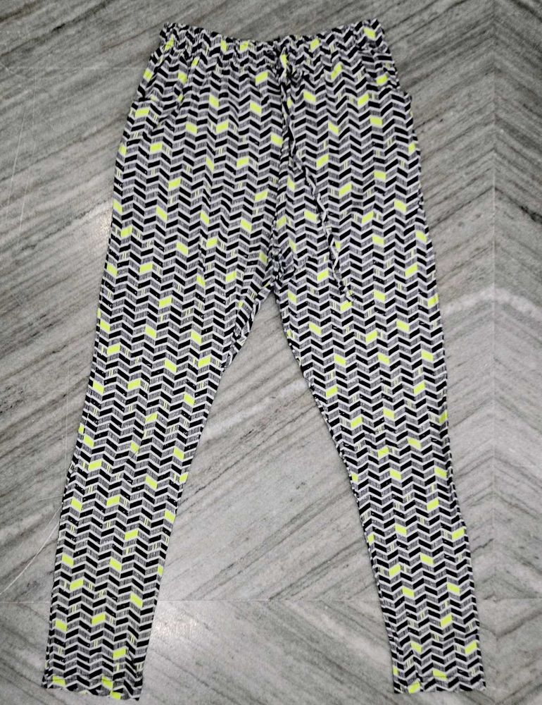 Patterned Casual Pants