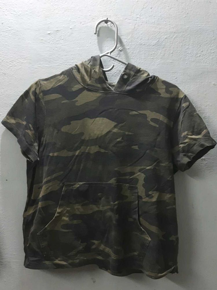 Camo Print Short Sleeve Hoodie