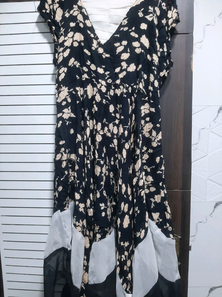 NEW  SUPERB V SHAP DESIGNING FROCK CUM DRESS 👗✌