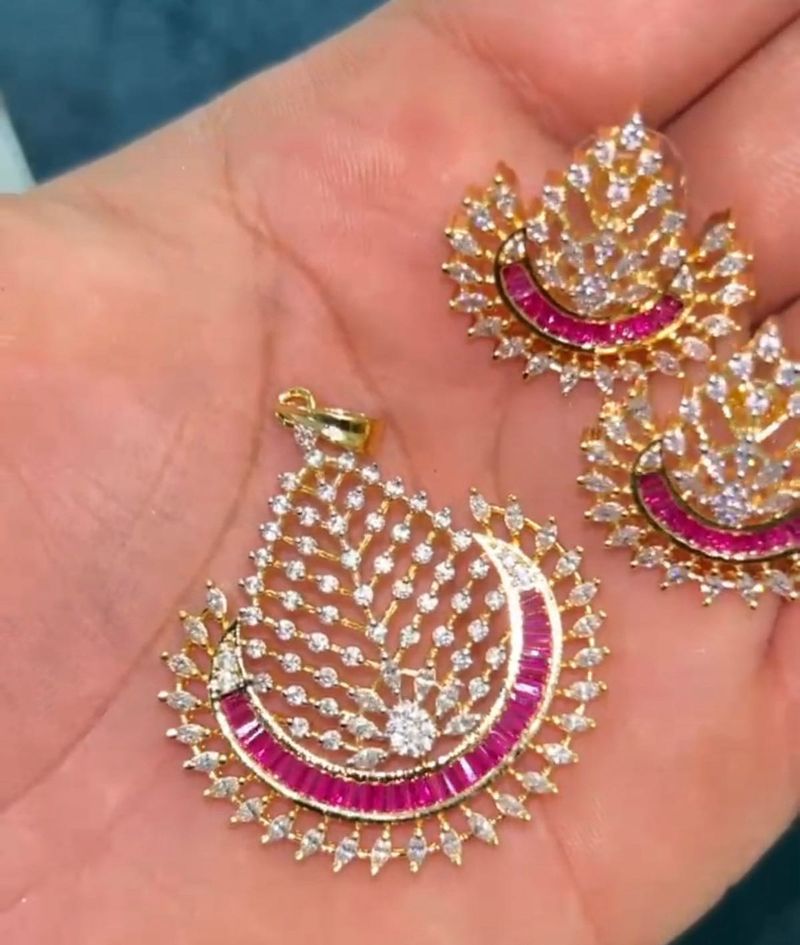 Exquisite Diamond &amp; Ruby Pendant Set