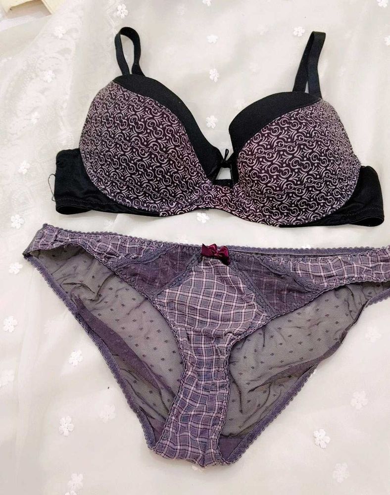 Stylish Bra and Panty Set