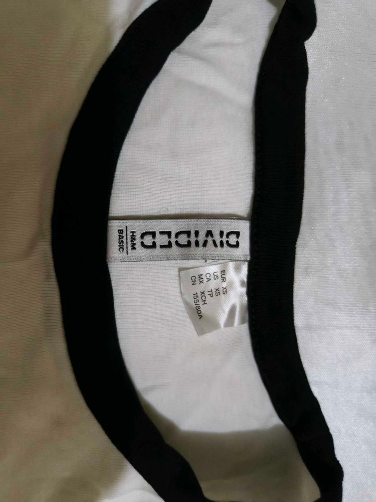 H&amp;M Divided Black &amp; White Top
