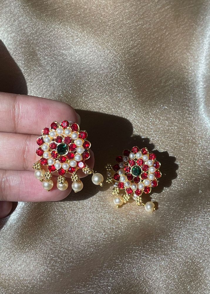 Stunning Red &amp; Pearl Floral Stud Earrings