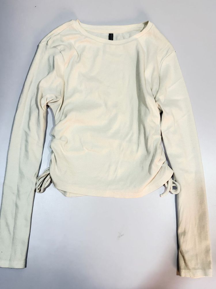 white Ruched Long Sleeve Top