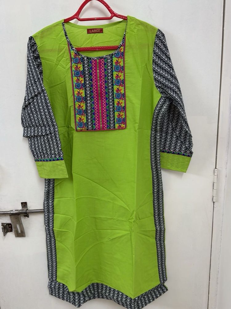 Green Embroidered Kurta