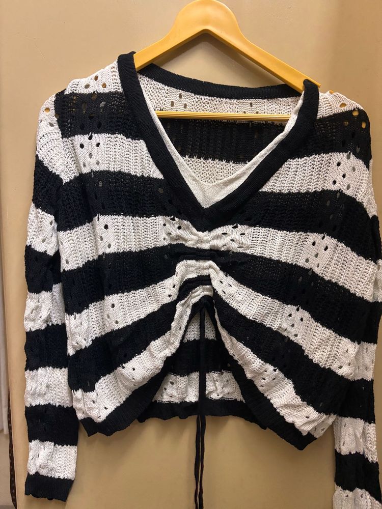 Striped V-Neck Cropped Sweater