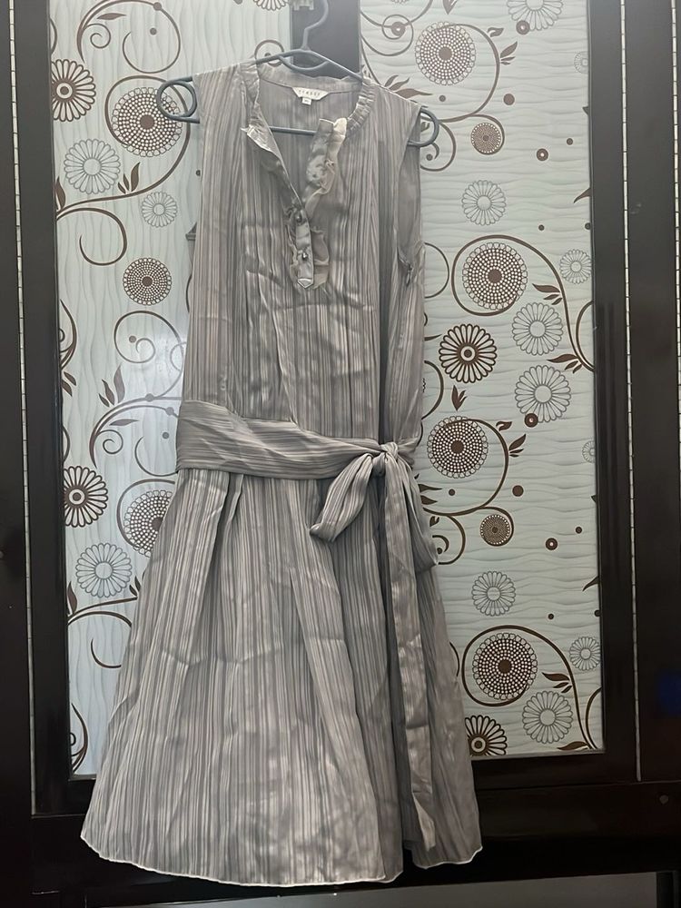 Elegant Pleated Grey Midi Dress