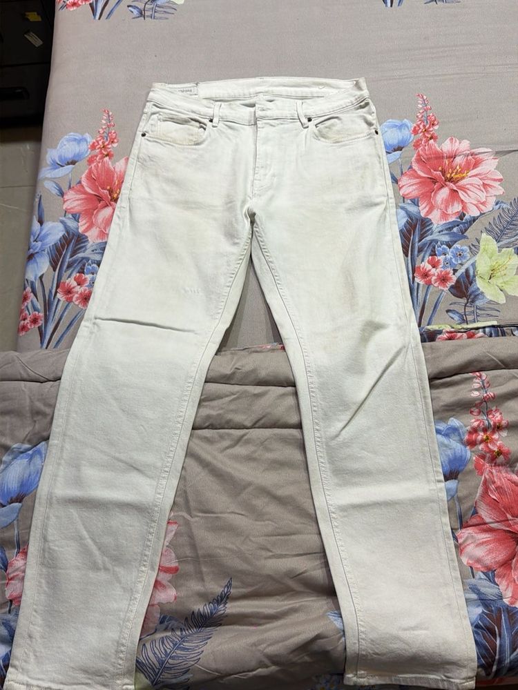 Light Wash Denim Jeans