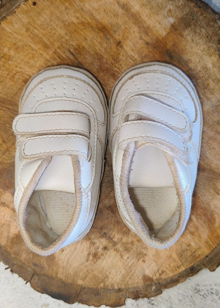 Baby White Shoes 6-12 Months