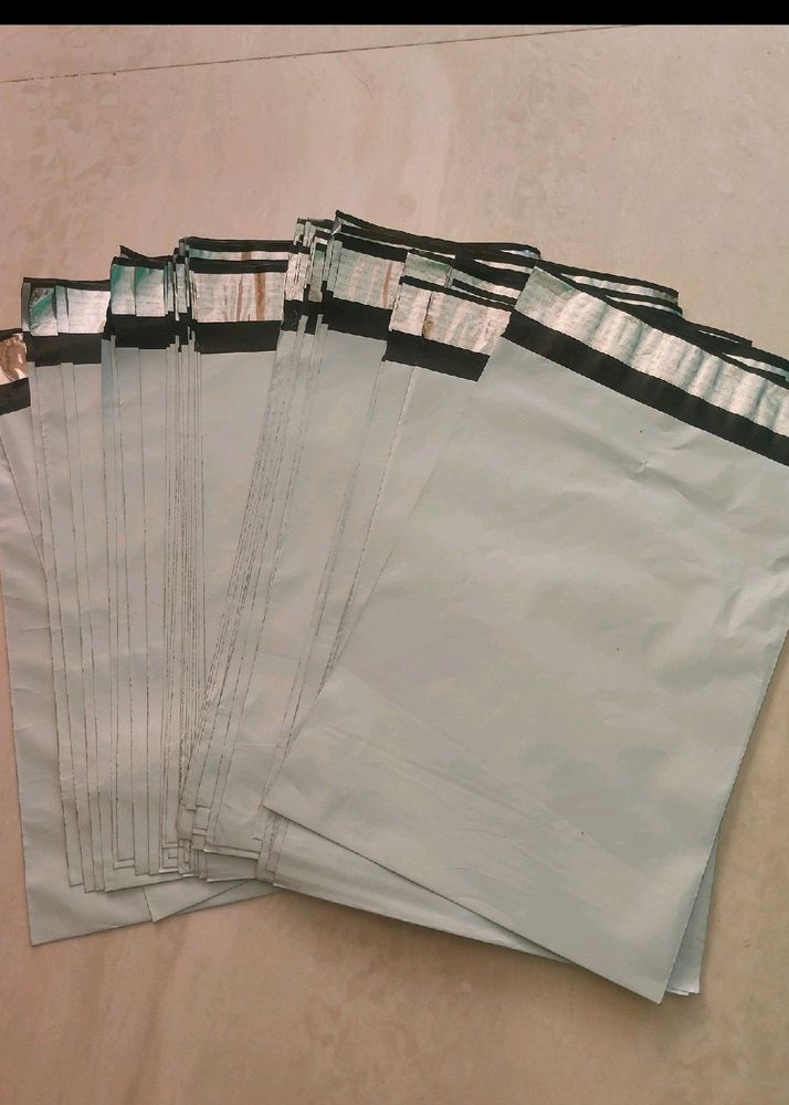 70 Shipping Bags