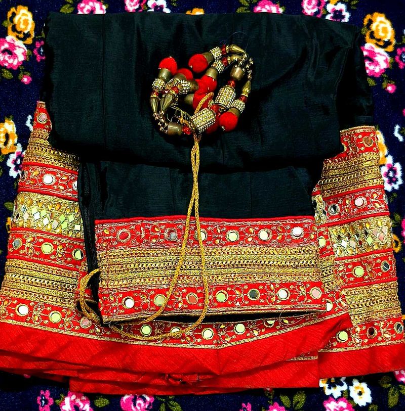 Lehnga Choli (Red &amp; Black)