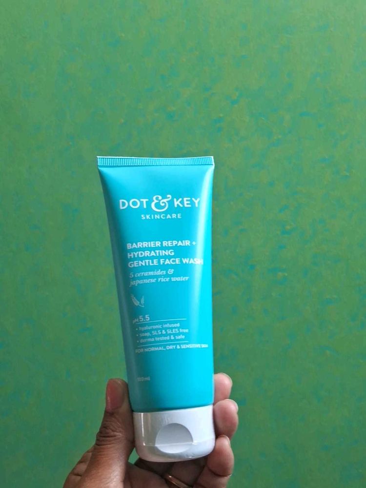 Dot &amp; Key Face Wash Any 1