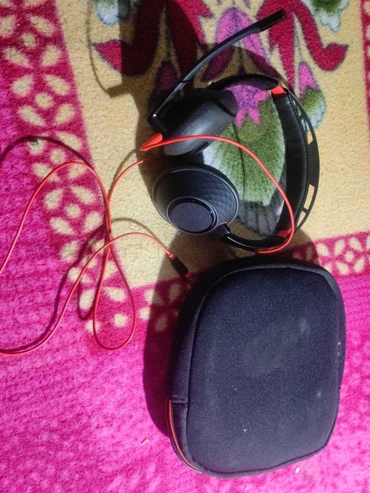 Poly Headphone