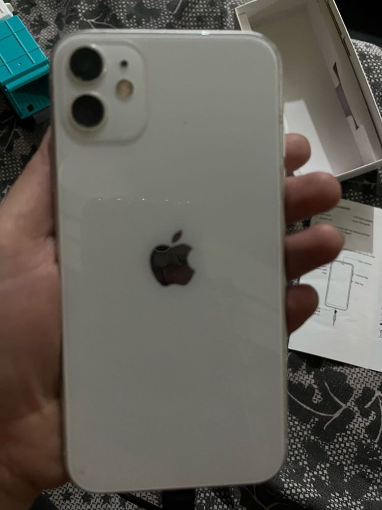 Apple iPhone 11