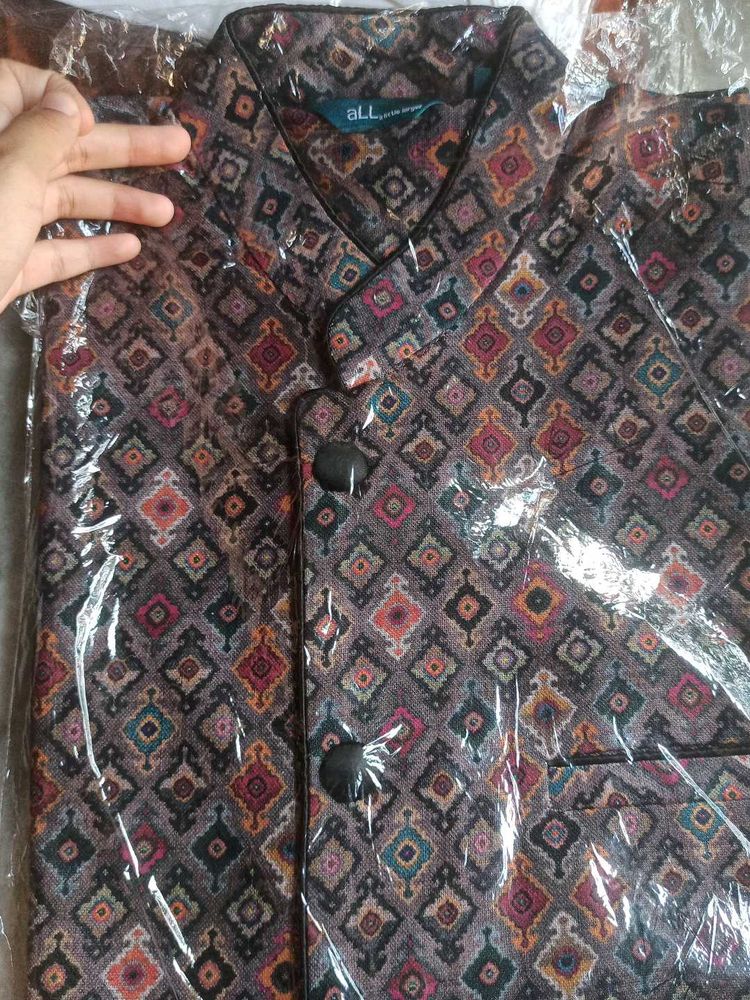 Elegant Ethnic waistcoat