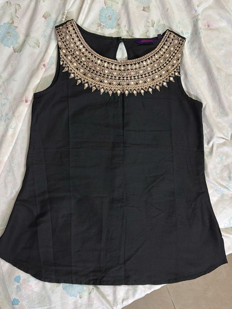 Embellished Black Sleeveless Kurta