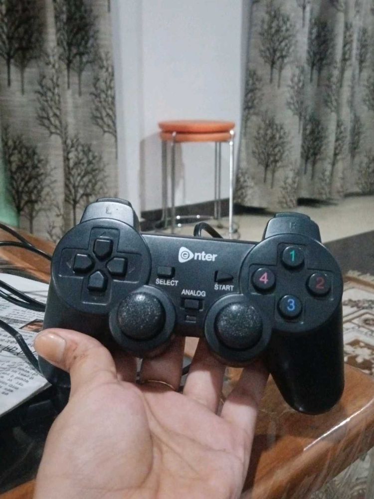 Gadgets > Headphones & Speakers | Gaming Controller | Freeup