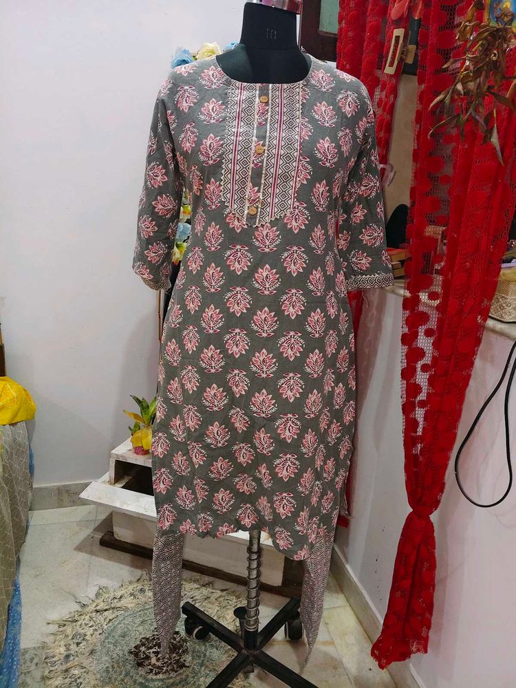 Stylish Printed Kurta with Bottoms