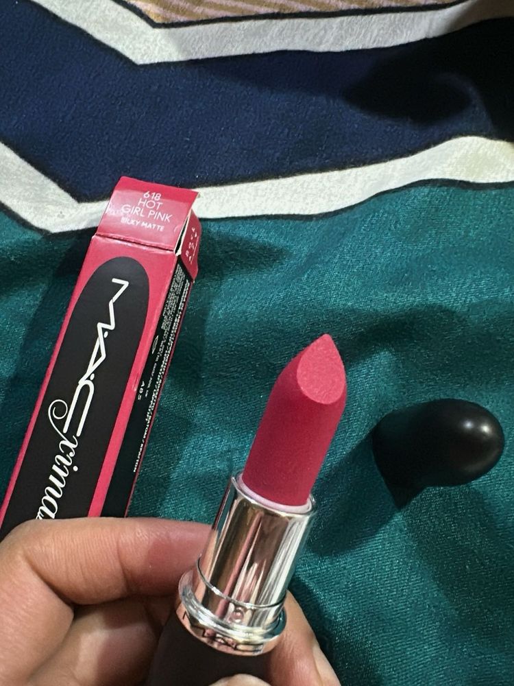 MAC Lipstick - Hot Girl Pink