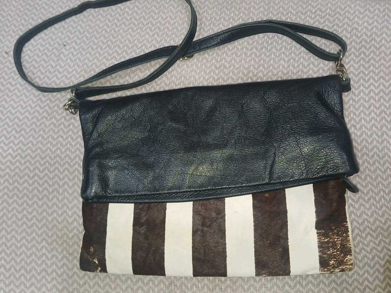 Stylish Striped Crossbody Bag