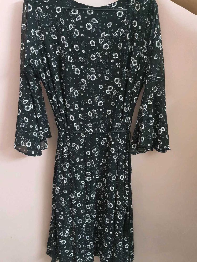 Chic Floral Print Dress