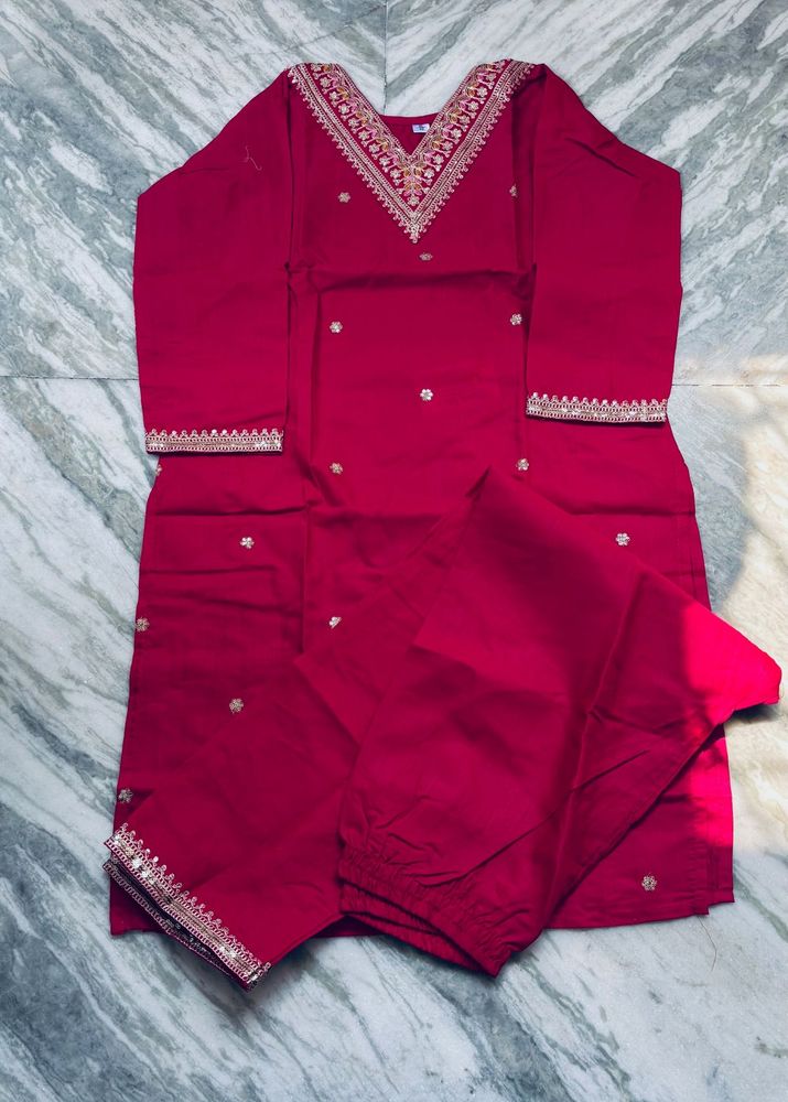 Beautiful Pink Kurta Set with Intricate Embroidery