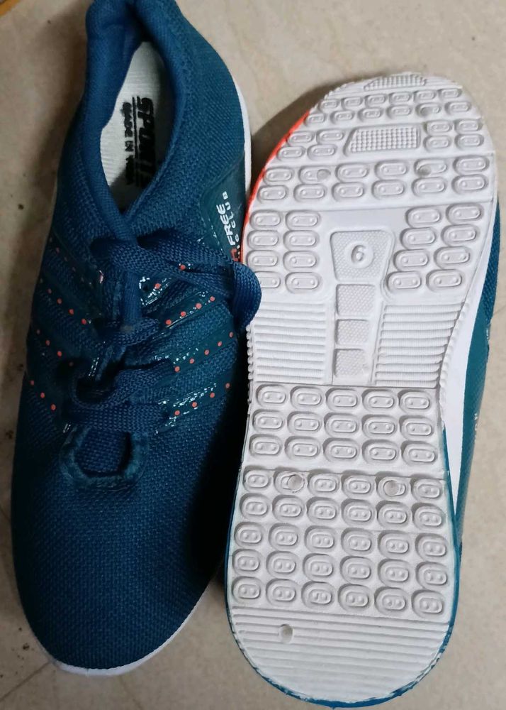 Teal Blue Casual Sneakers