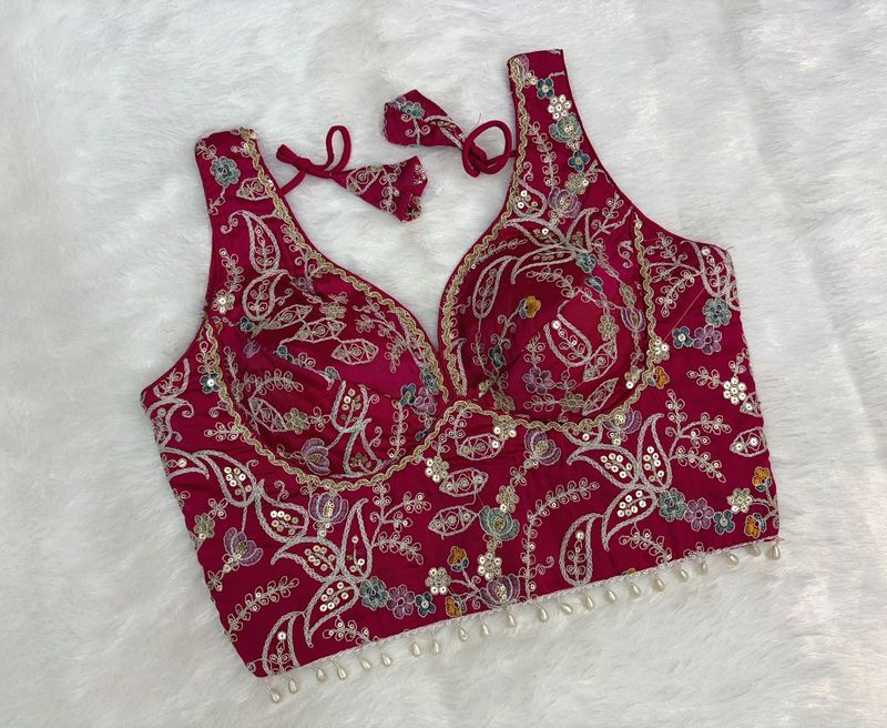 Sleevless Embroidered Silk Blouse