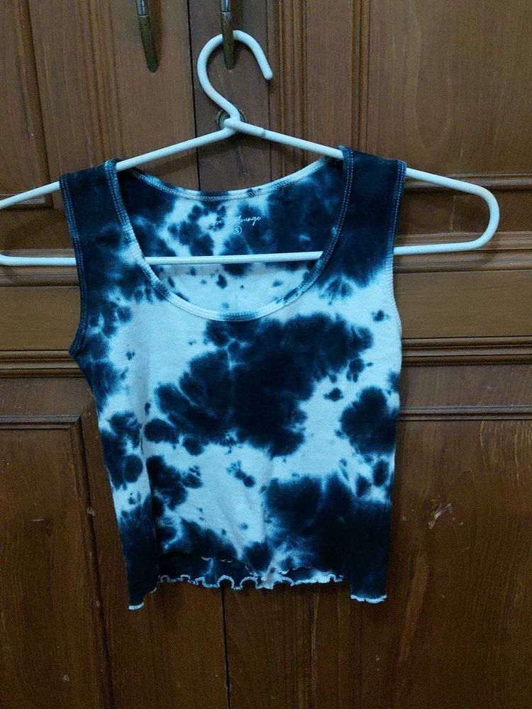 Tie-Dye Sleeveless Crop Top