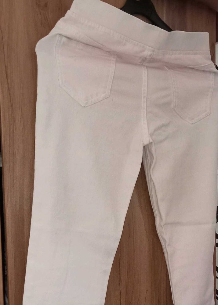 White Slim Fit Denim Jeggings (Size 9-10)