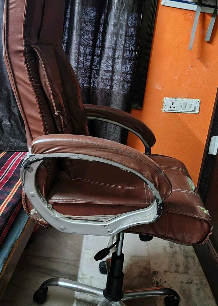 Brown Executive Office Chair