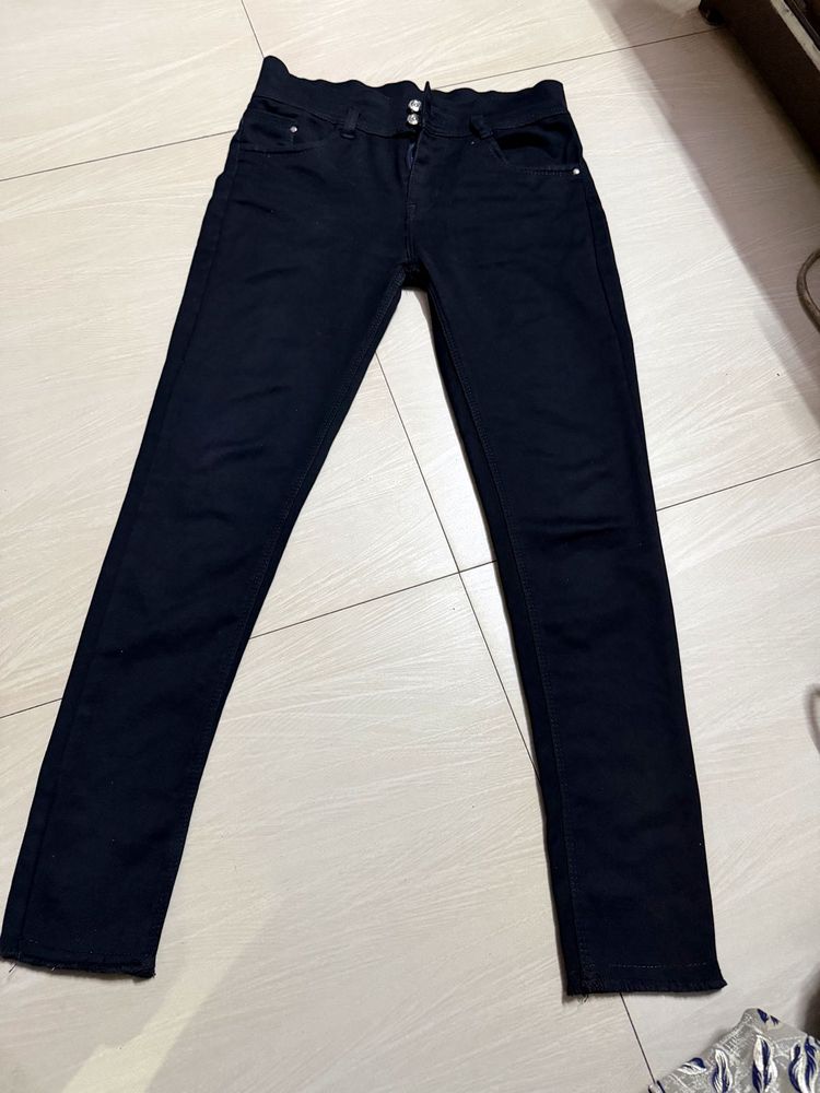 Stylish Black Jeans