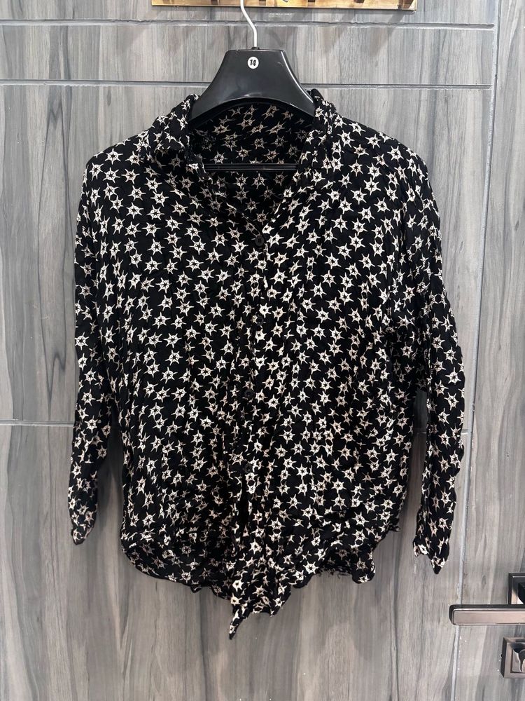 Black &amp; White Star Print Shirt