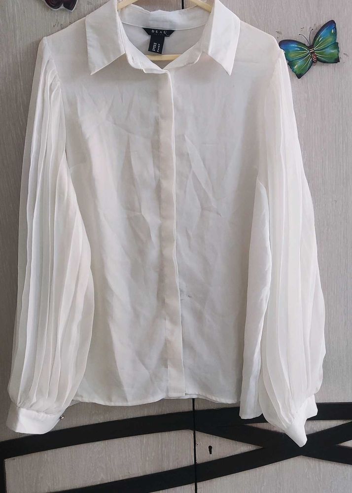 Elegant White Pleated Sleeve Blouse