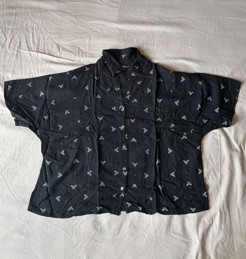 Black Bee Print Button-Up Shirt